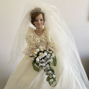 COPY - The Princess Diana Bride Doll by Danbury Mint